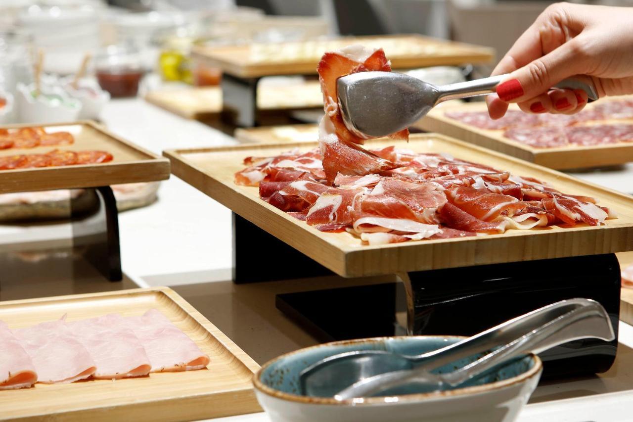 Hyatt Regency Hesperia Madrid Hotel Ngoại thất bức ảnh